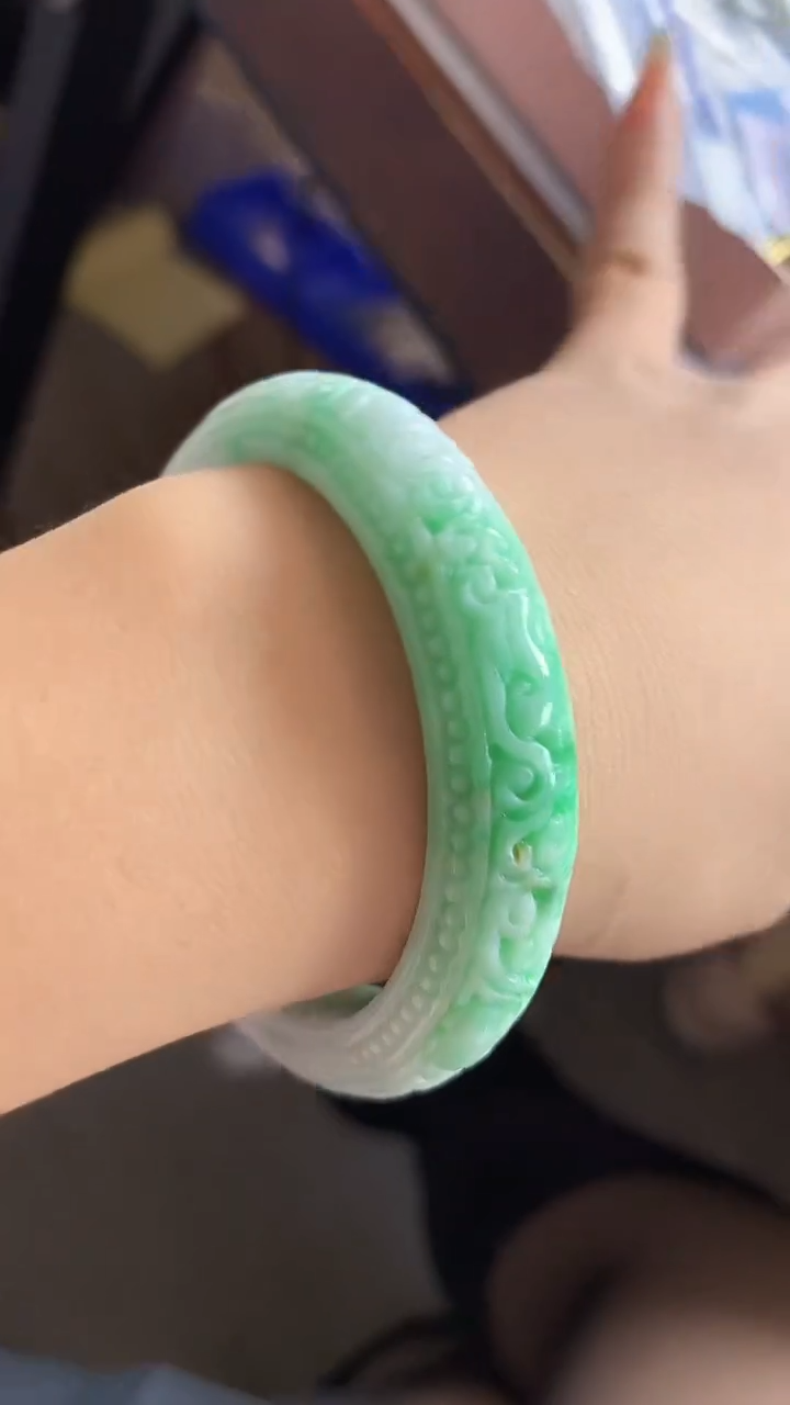 【闪购商品】翡翠手镯未镶嵌手镯
