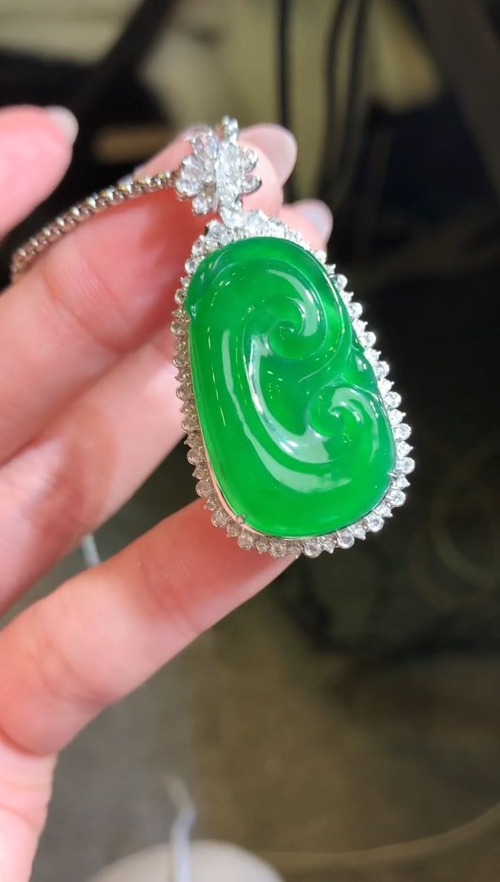 【闪购商品】翡翠吊坠(不含链)18K金镶嵌75-如意