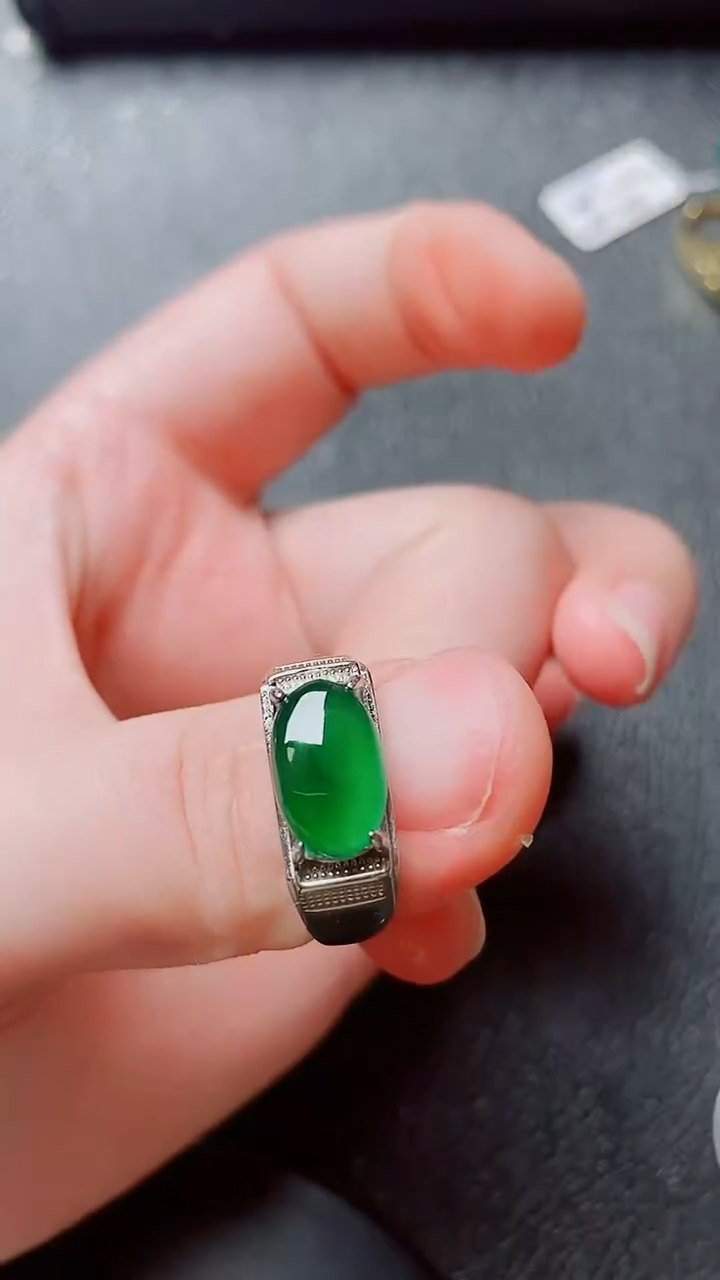 翡翠戒指银S925镶嵌1111
