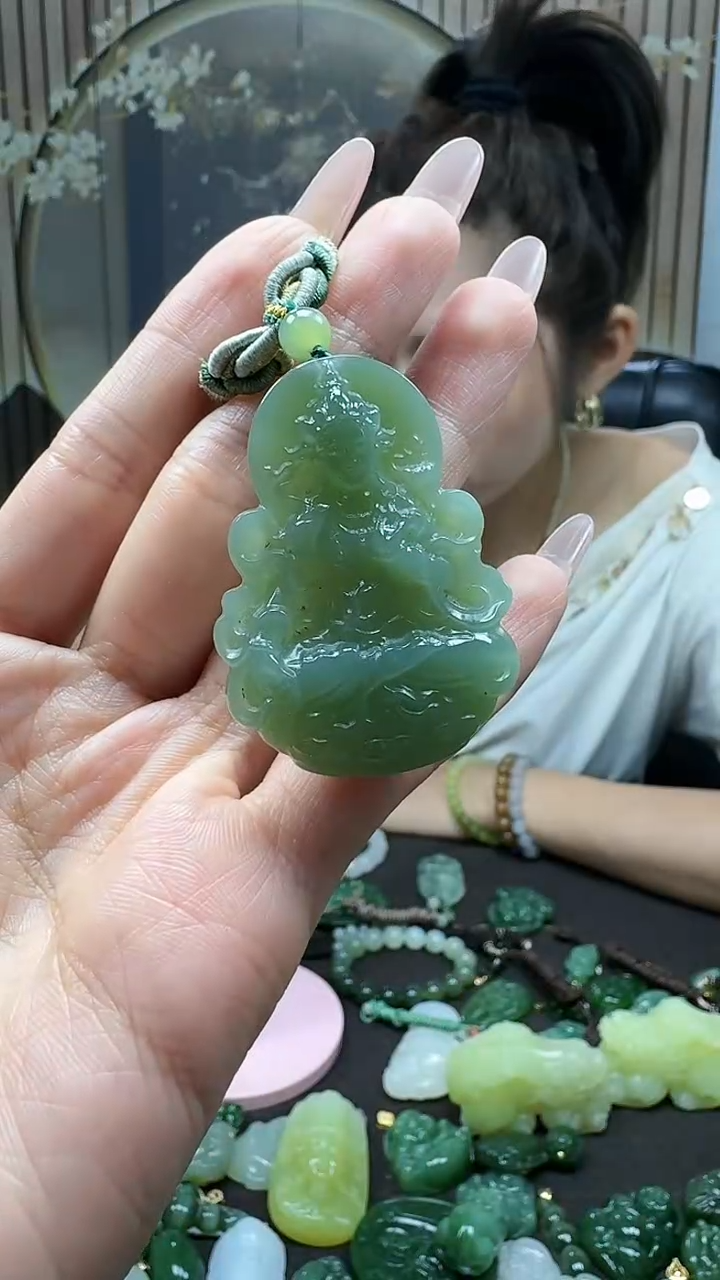 未镶嵌和田玉挂件1