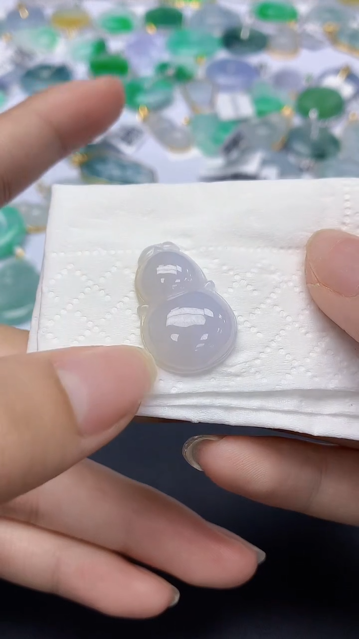 翡翠未镶嵌颈饰天然缅甸a货翡翠