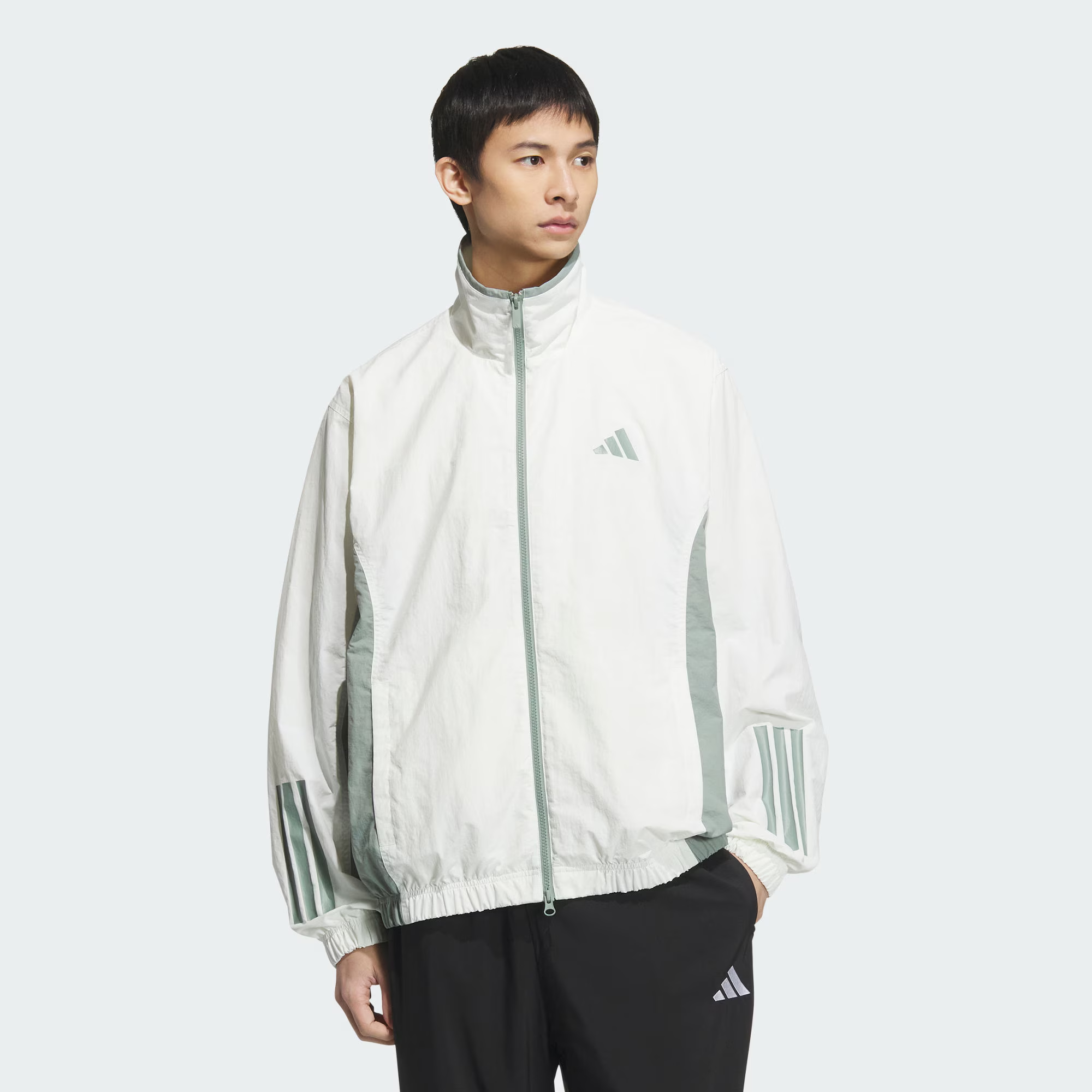 adidas 早秋新款三叶草时尚经典时尚运动夹克外套 KC3922
