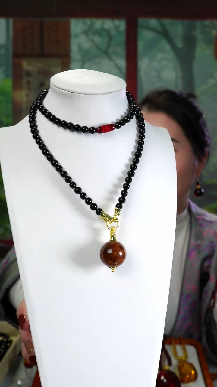 【闪购商品】琥珀颈饰未镶嵌福利