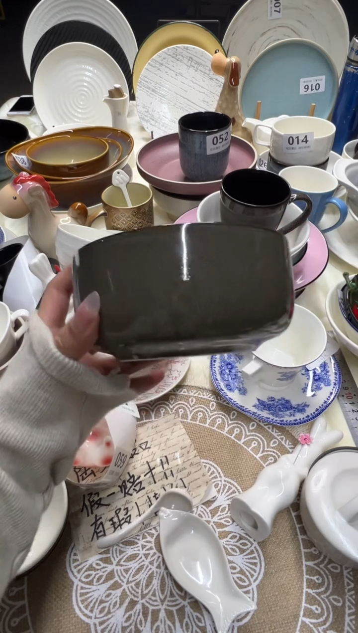 新骨瓷075瑕疵麟彩灰5,5寸钵型碗