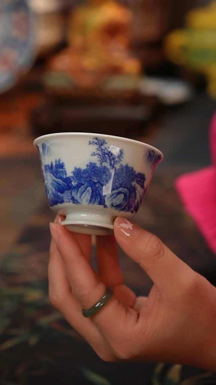 【闪购商品】FL全手工手绘青花山水小高足马蹄杯