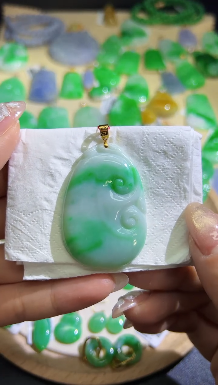 【闪购商品】翡翠颈饰18K金镶嵌 Q缅料A货翡翠/支持复检/一件