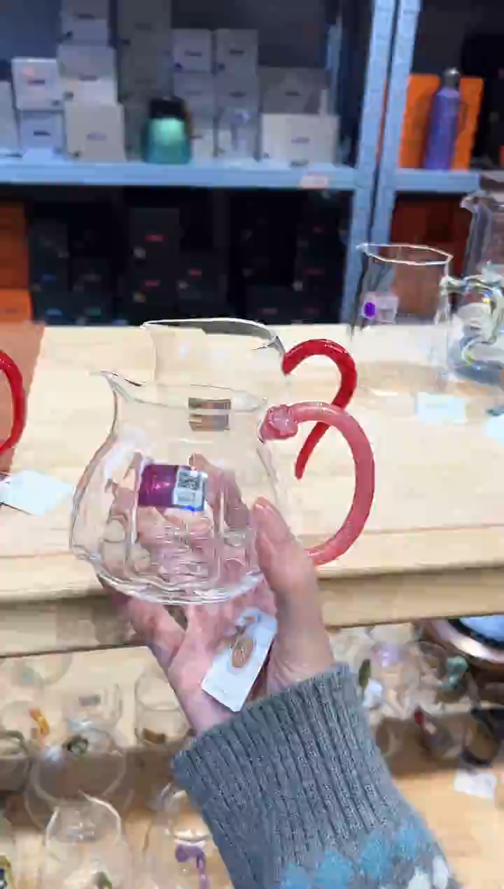 魚?禾器莲君公道杯蜜粉金