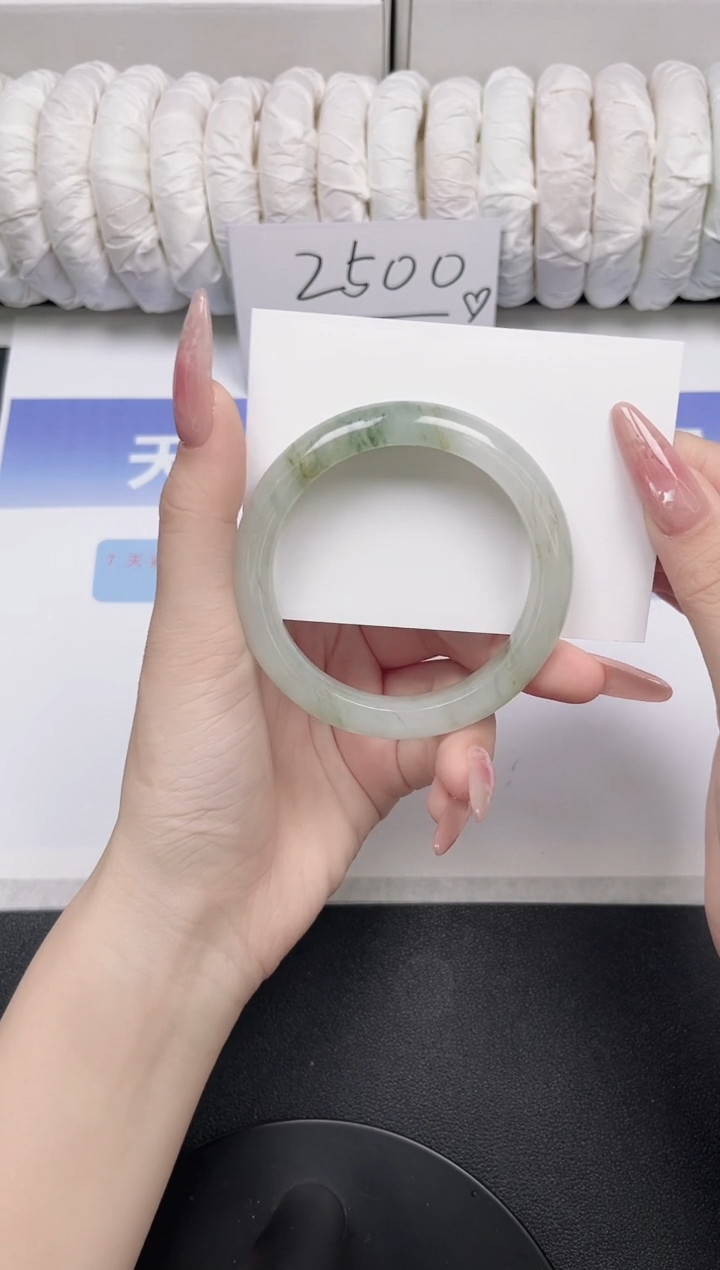 未镶嵌手镯石英质玉19-54.7