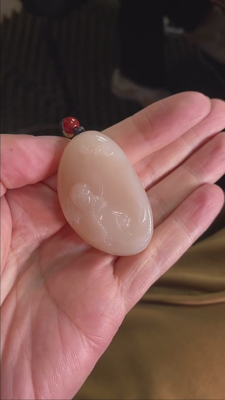 【闪购商品】定制和田玉吊坠未镶嵌23606499