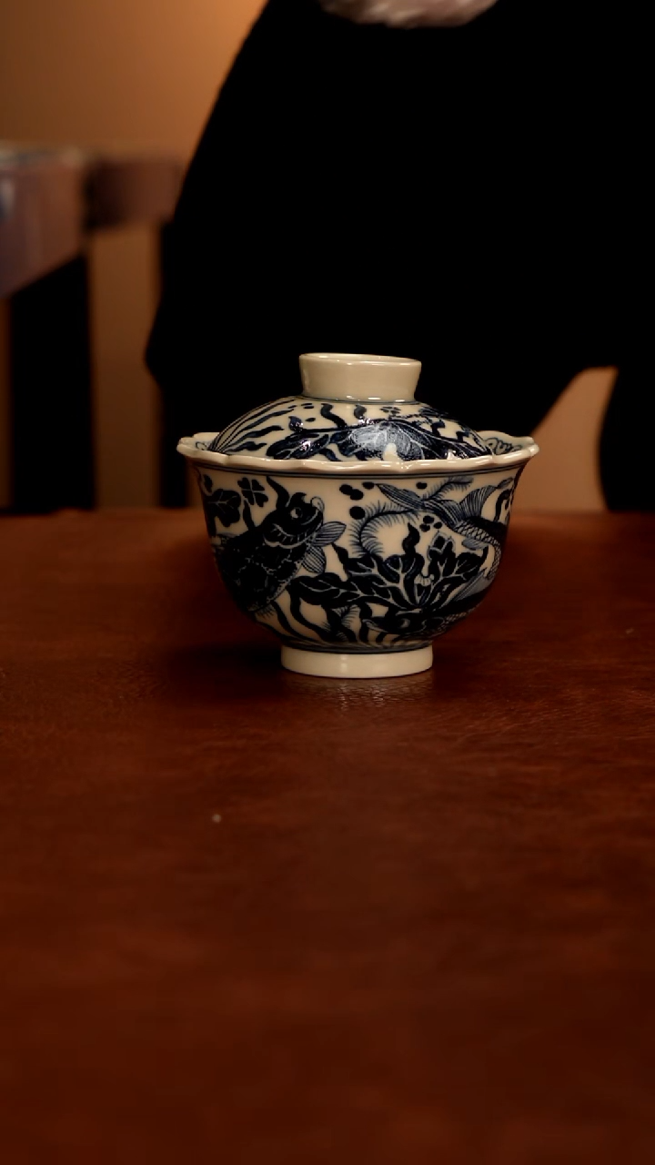 摆件陶景德镇瓷器，明成化青花瓷手绘茶具~