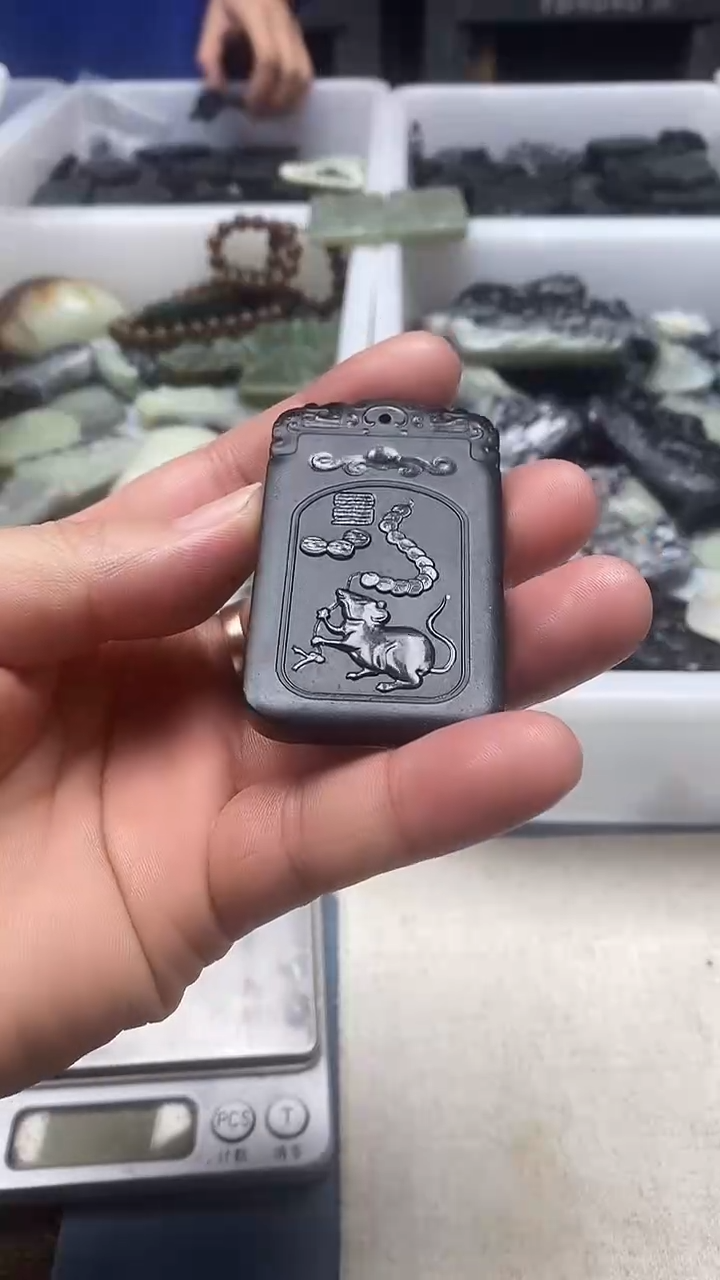 吊坠(不含链)未镶嵌和田玉1