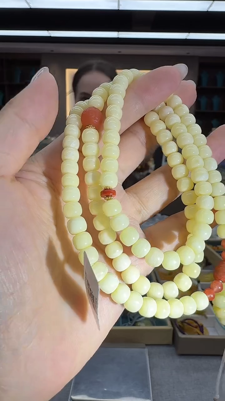 琥珀颈饰未镶嵌70秒拍号 假一罚三 