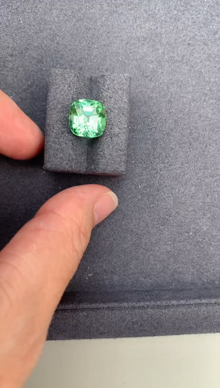 【闪购商品】碧玺裸石未镶嵌6.2ct绿碧玺