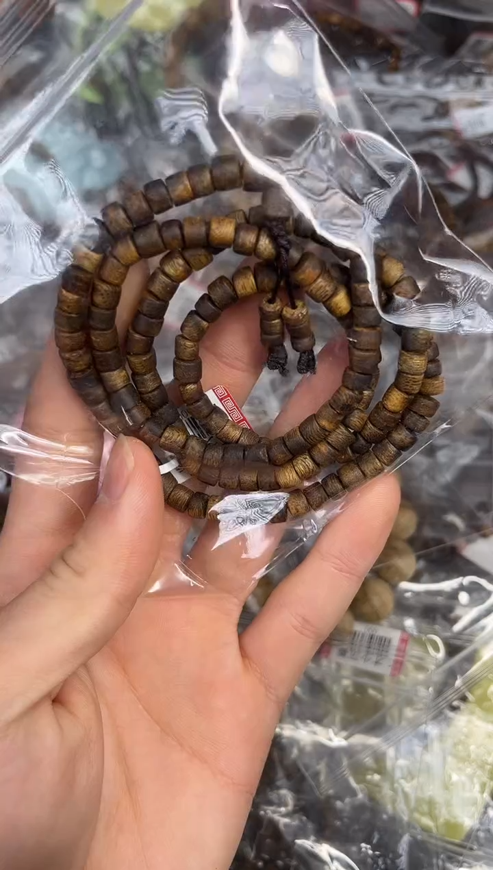 【闪购商品】沉香手串99号陆河多样性发一条
