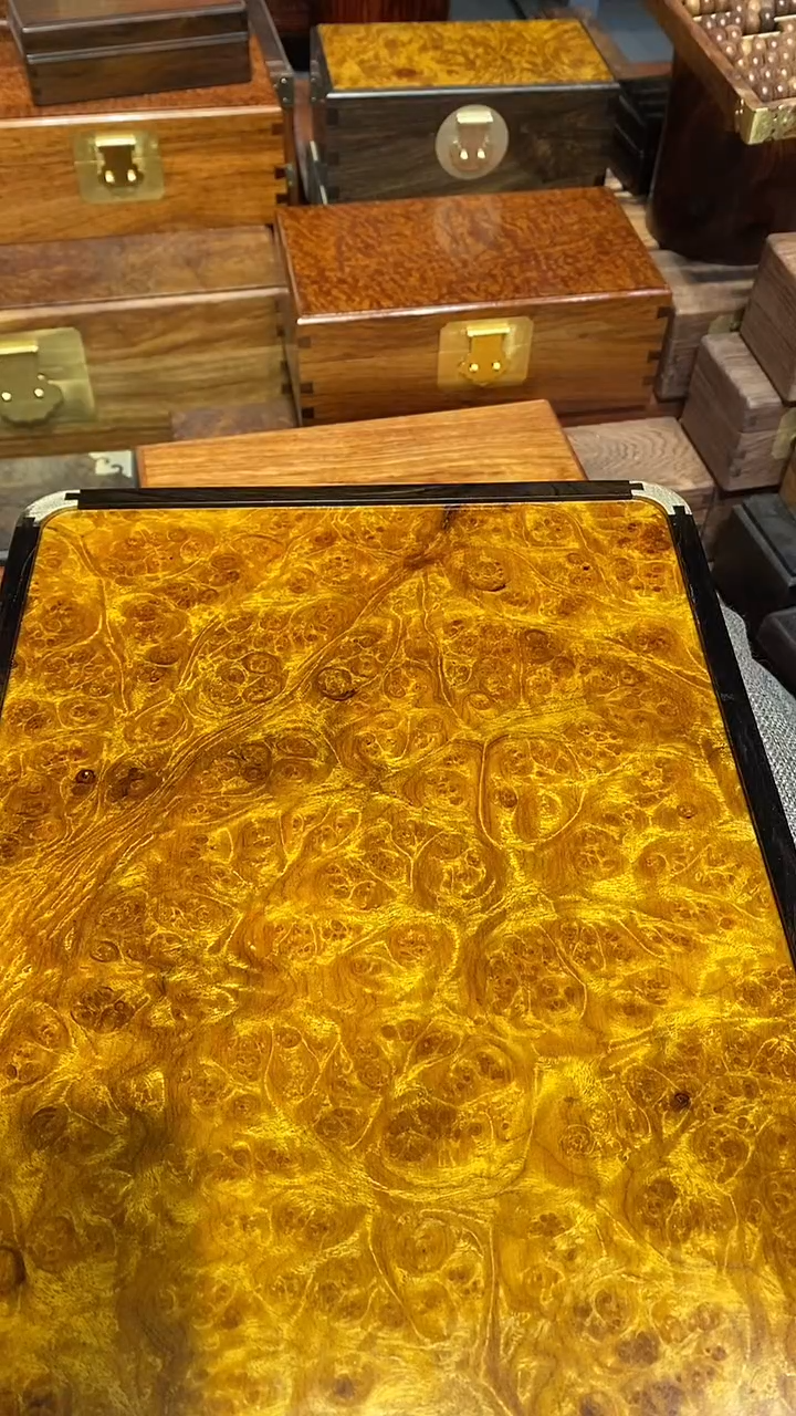 【闪购商品】香樟木木艺茶盘一个