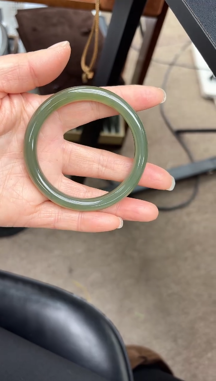 未镶嵌手镯和田玉W-5(59MM)