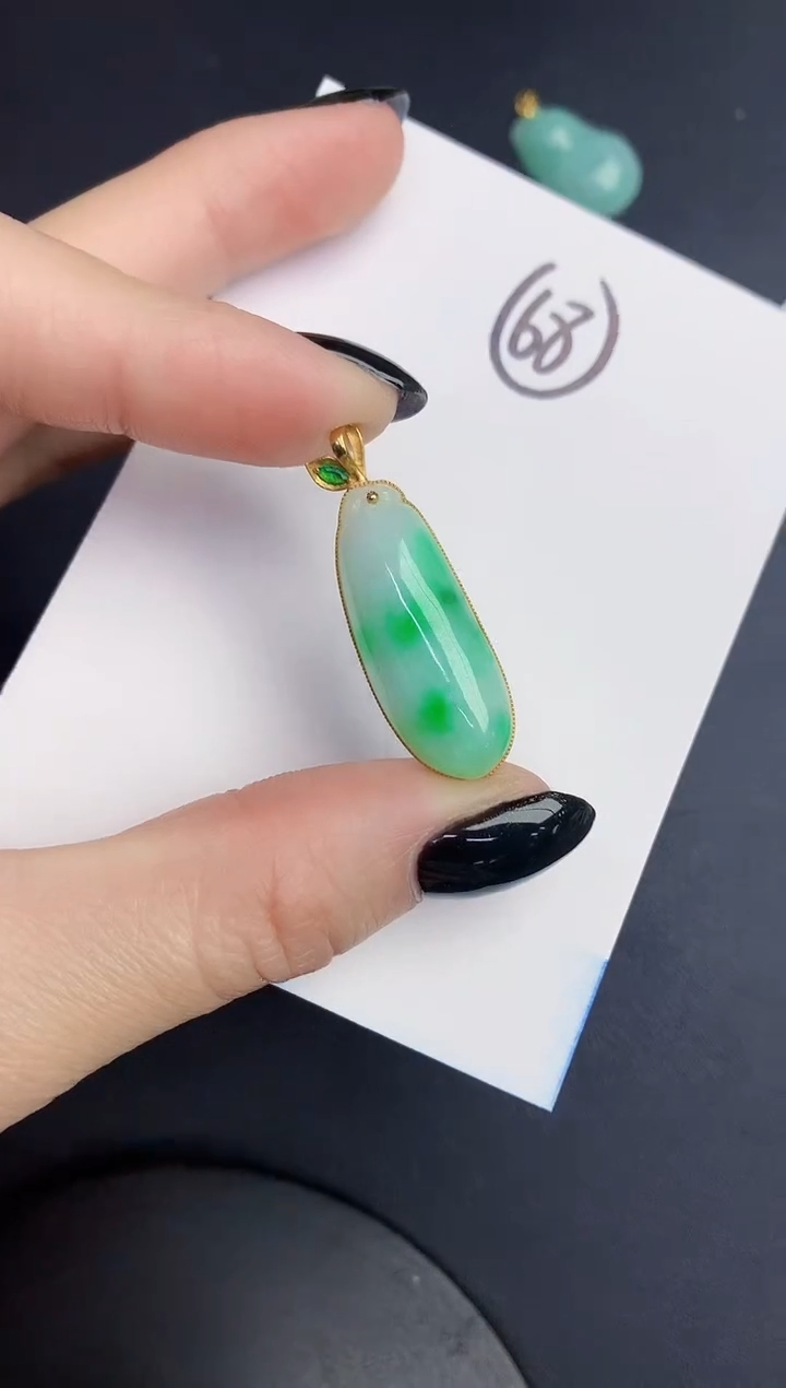 【闪购商品】翡翠颈饰18K金镶嵌00000000000