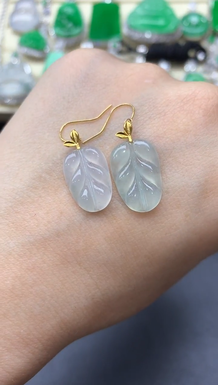 颈饰18K金镶嵌翡翠367-中国好珍宝