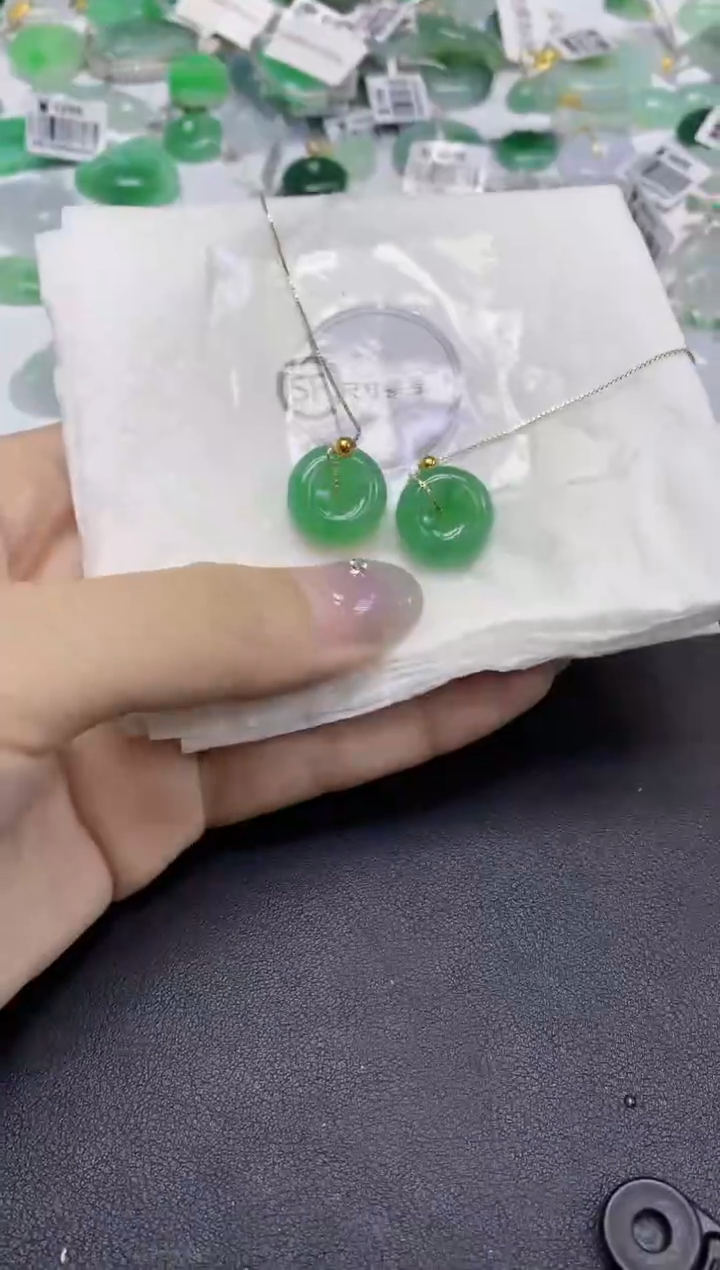 颈饰未镶嵌翡翠天然缅甸翡翠A货多样性发一件