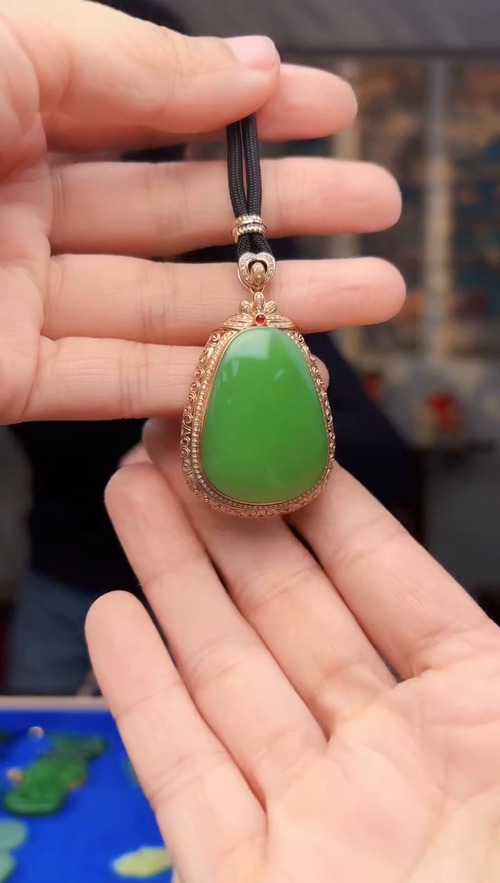 【闪购商品】和田玉挂件未镶嵌拍一发一