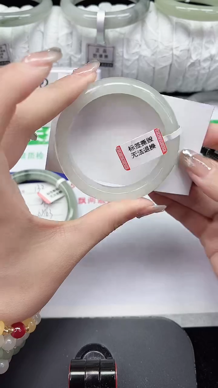 未镶嵌手镯石英质玉134-52/53