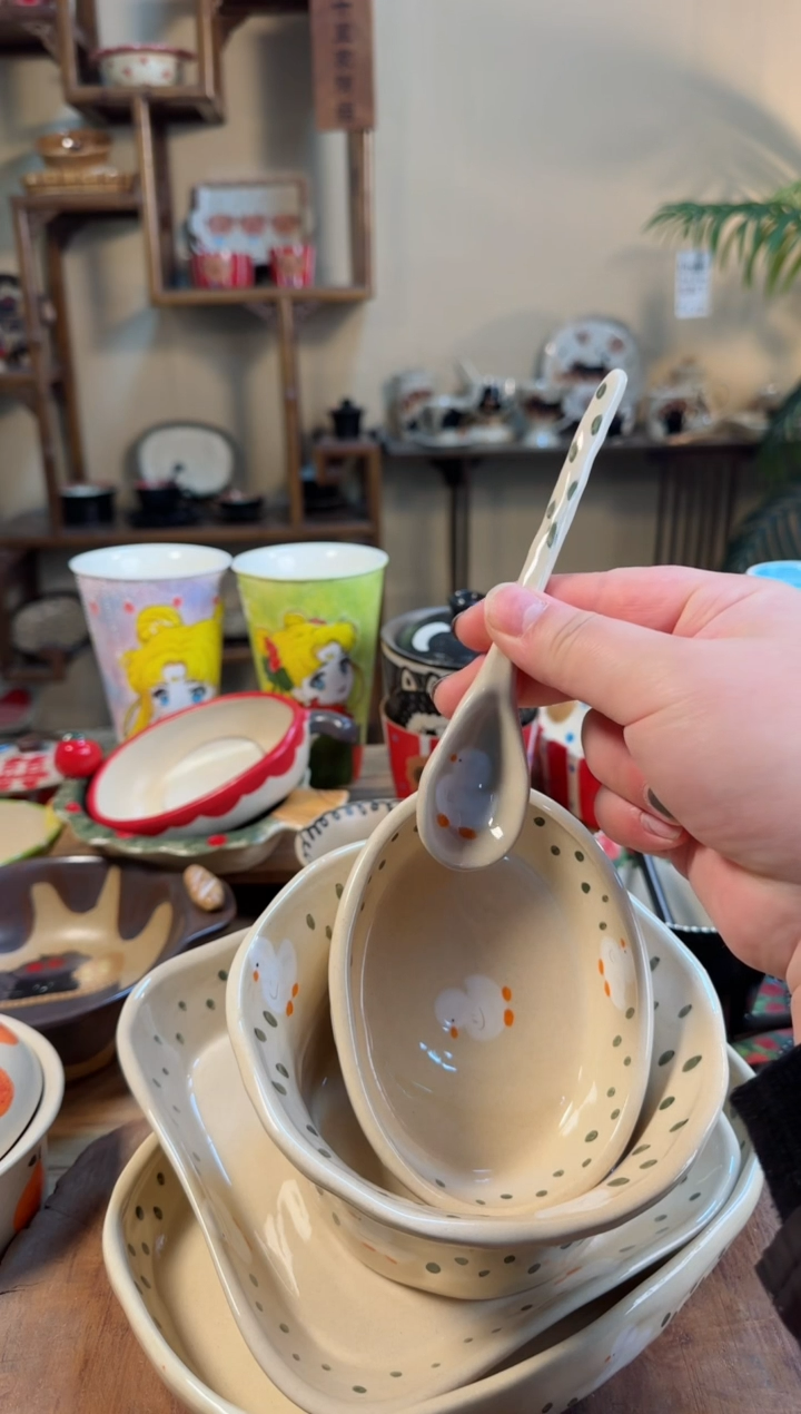 【闪购商品】鸭鸭手捏勺子高温瓷器