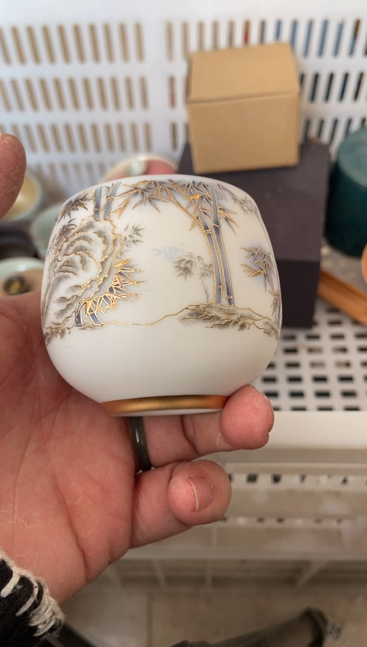 杯无运费险有瑕疵的摄影的产品有使用过的痕迹有点脏介意勿拍