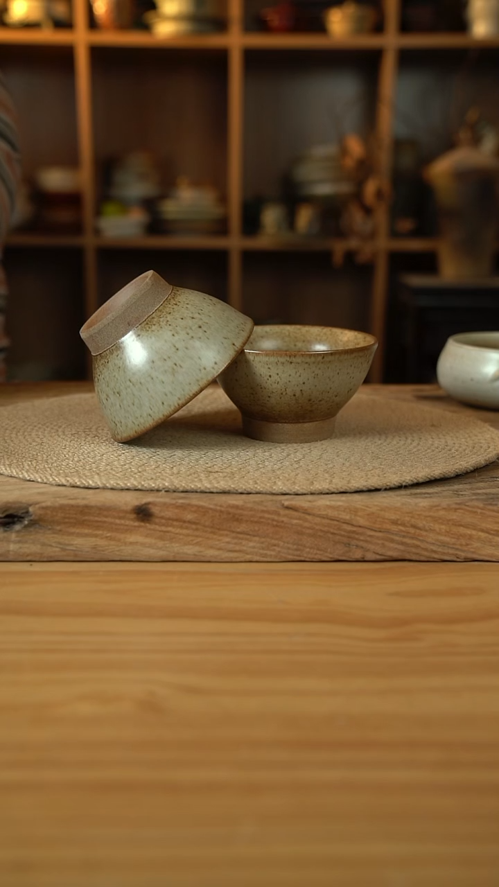 奶奶系列的5英寸高脚斗笠米饭碗2个