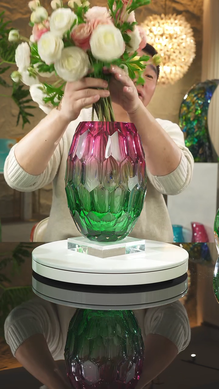 【闪购商品】摆件福利金红绿凹切面花瓶