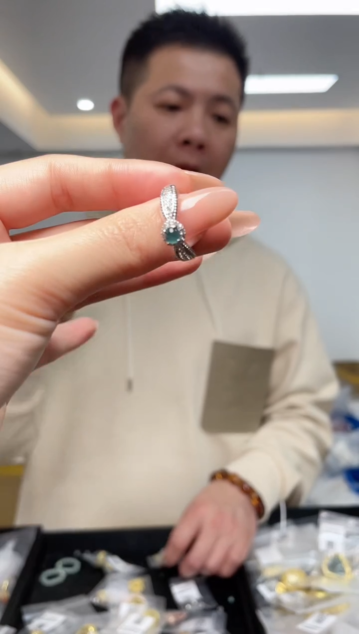 【闪购商品】翡翠戒指未镶嵌（多样性单个发货）