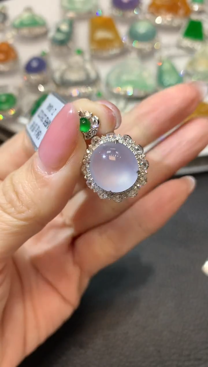 【闪购商品】翡翠吊坠(不含链)18K金镶嵌D36