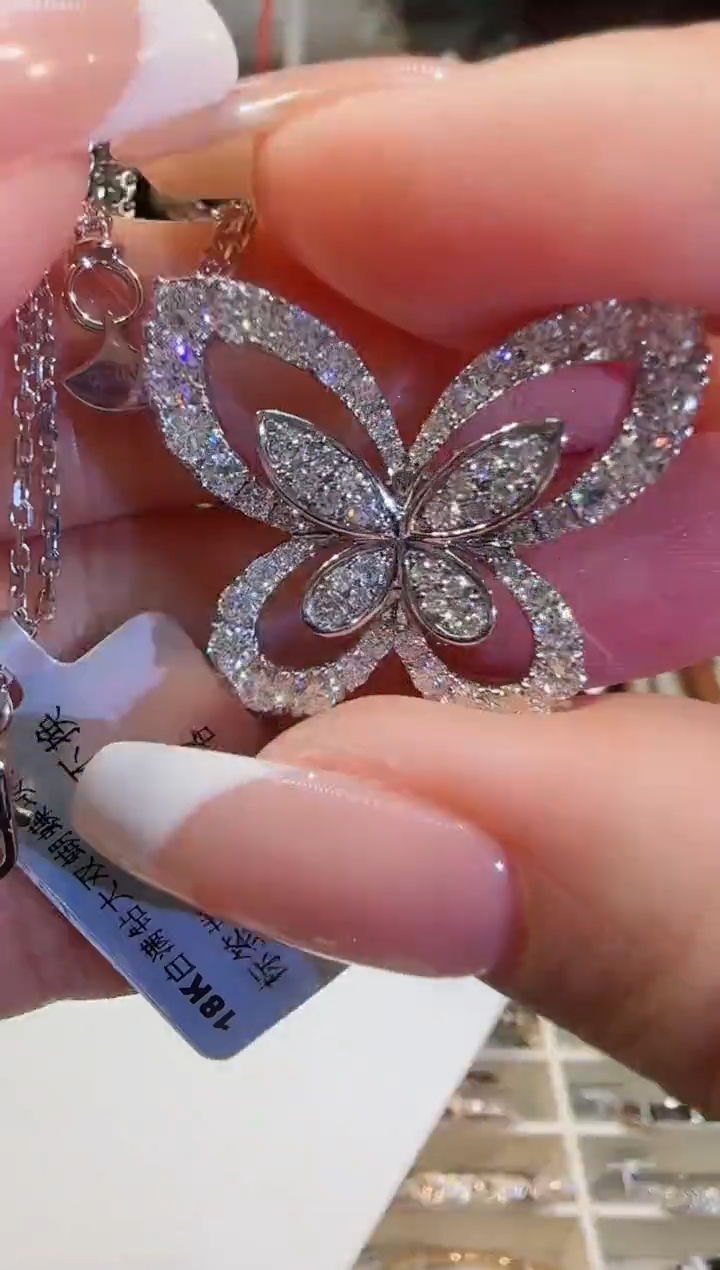 项链18K金镶嵌钻石大号蝴蝶项链CZ