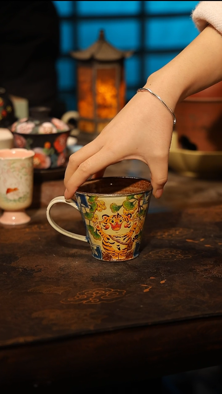 陶瓷景德镇高温釉下彩手工手绘款式