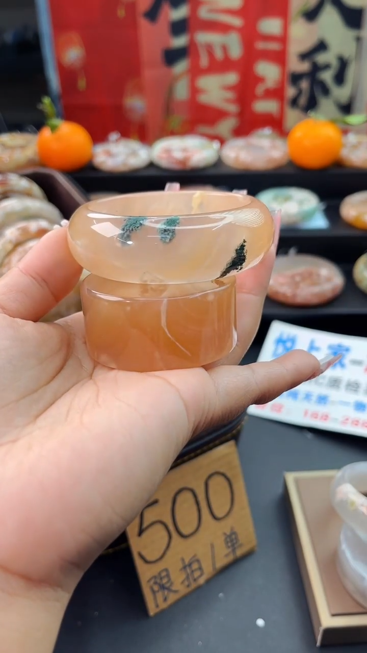 【闪购商品】石英质玉手镯未镶嵌赠送镯心（54圈口）