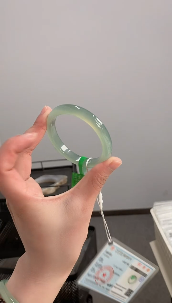 【闪购商品】玛瑙/玉髓手镯未镶嵌52圈