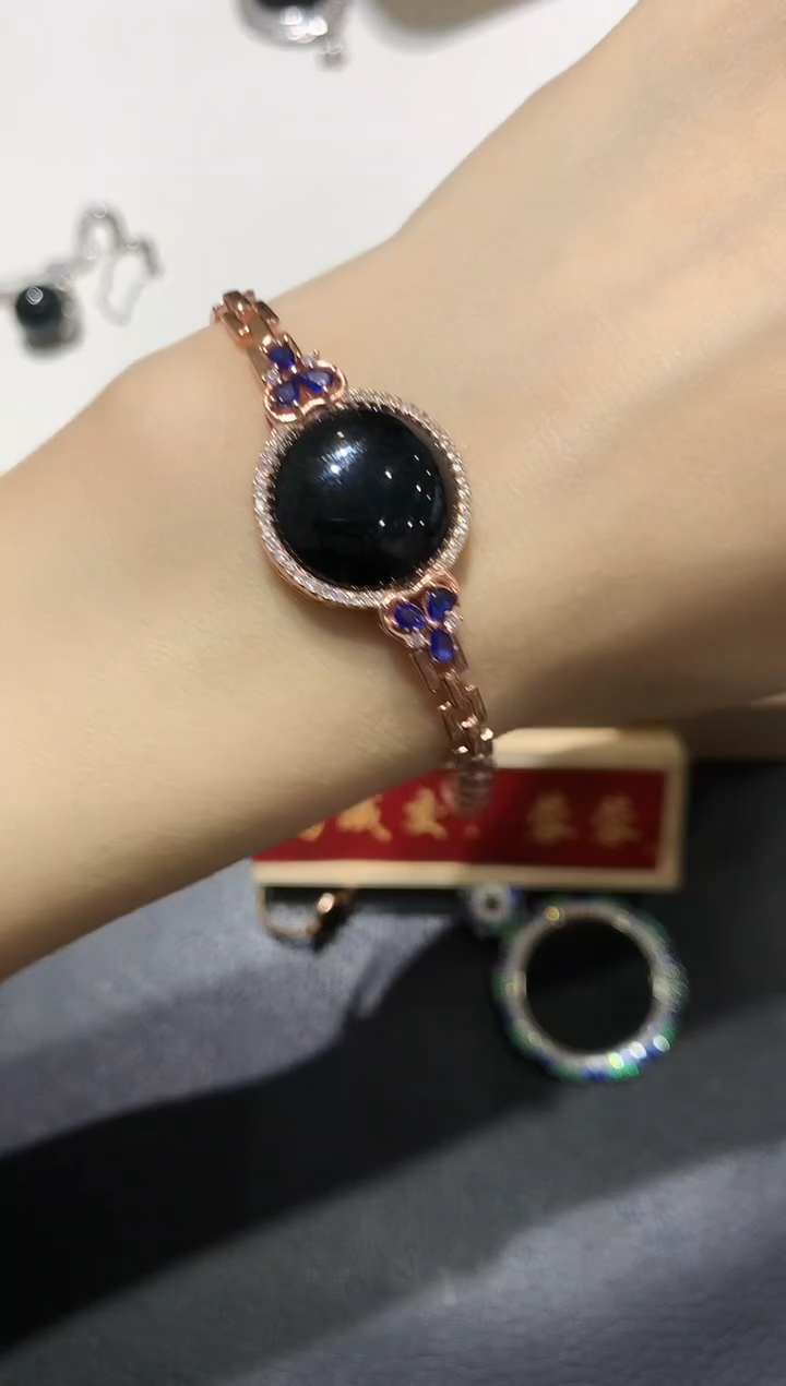 【闪购商品】翡翠吊坠(赠链)银S925镶嵌20多人多样性随机发货1件