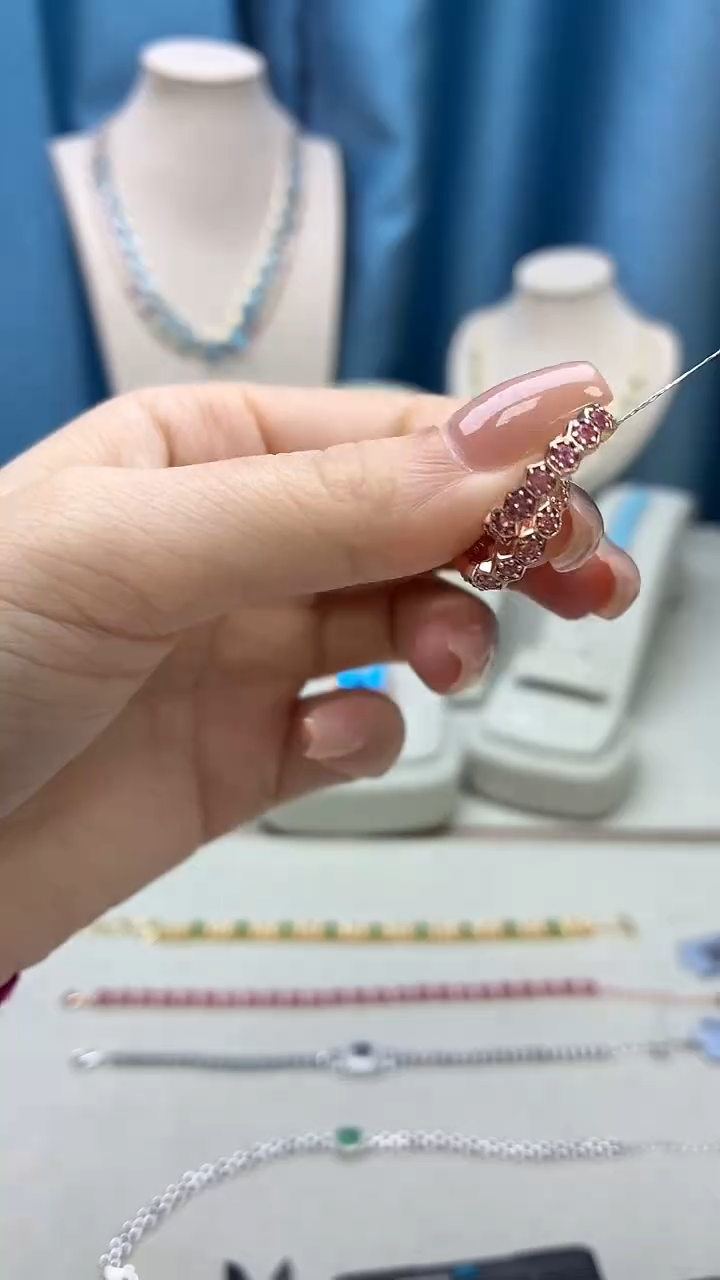 银S925镶嵌耳饰碧玺272JH0102产品一个（多样性）