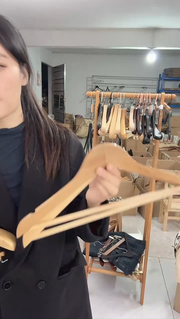 38cm女款P66实木衣架10支装