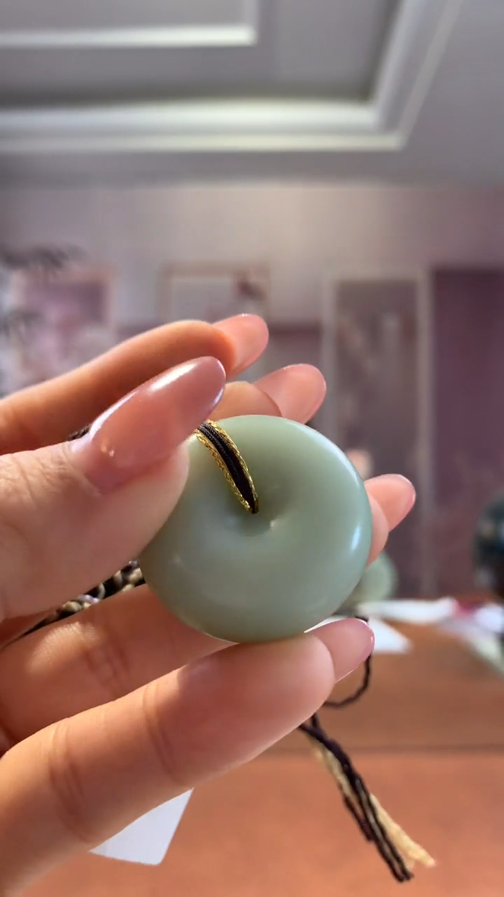 【闪购商品】和田玉挂件未镶嵌黑羊洞平安扣