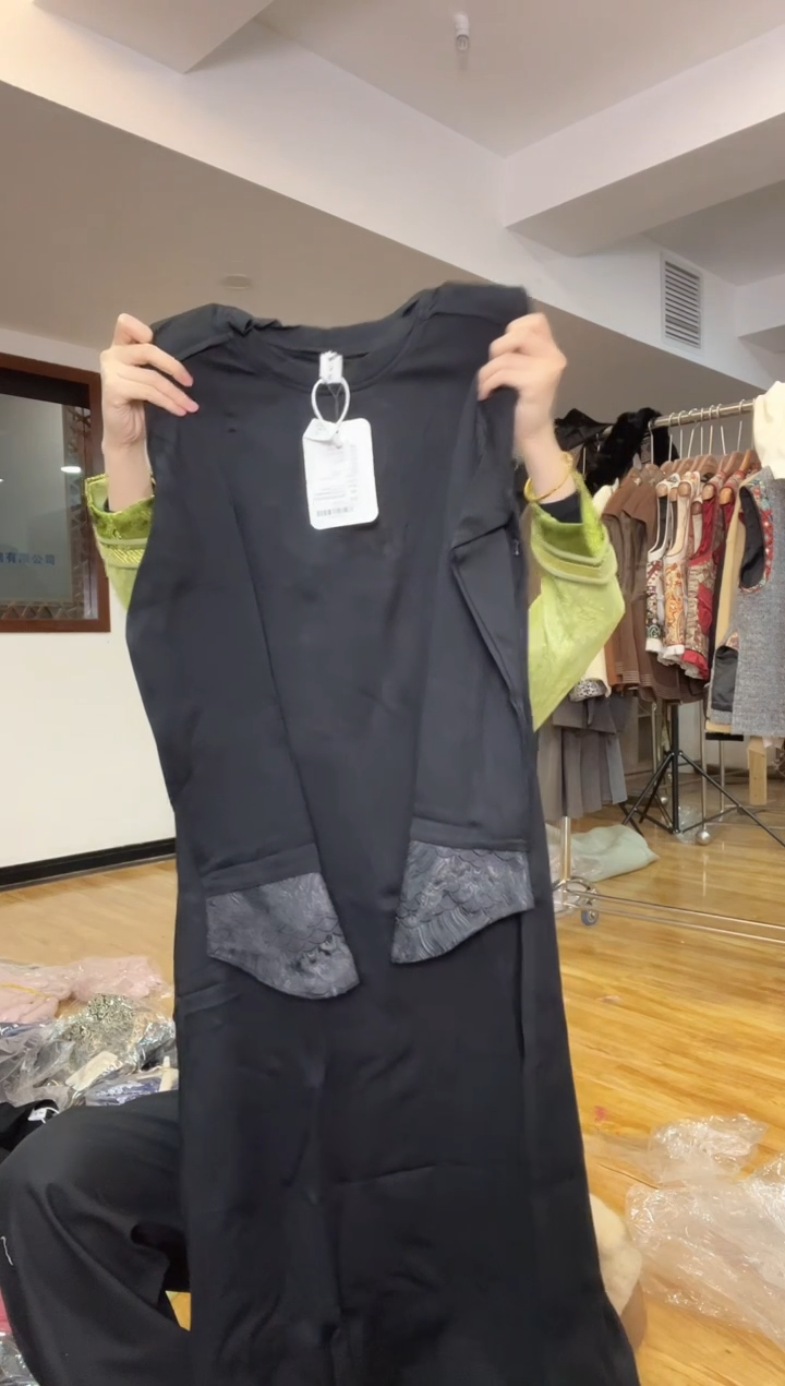 XL码      115-125斤  打底裙