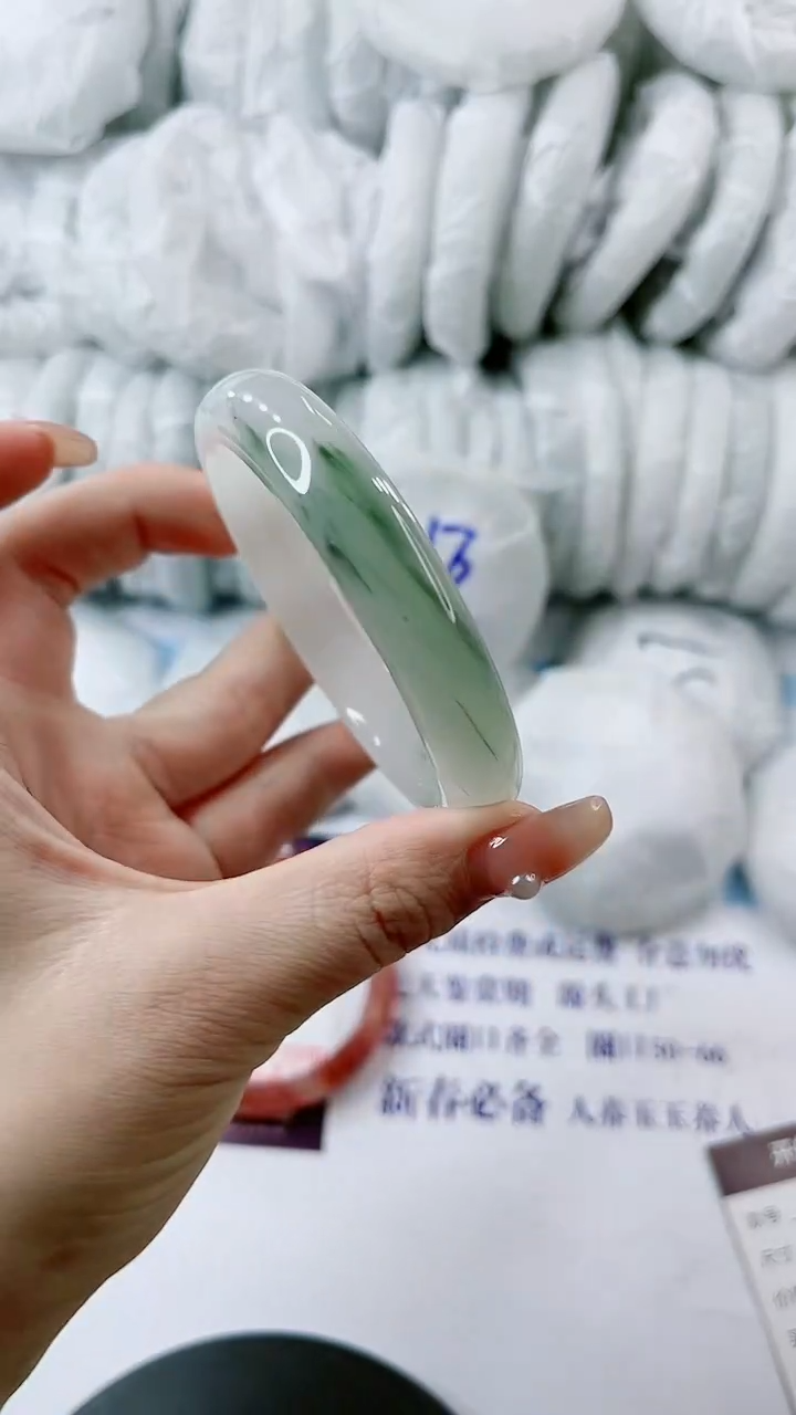 【闪购商品】石英质玉手镯未镶嵌0498212662-多样性发货