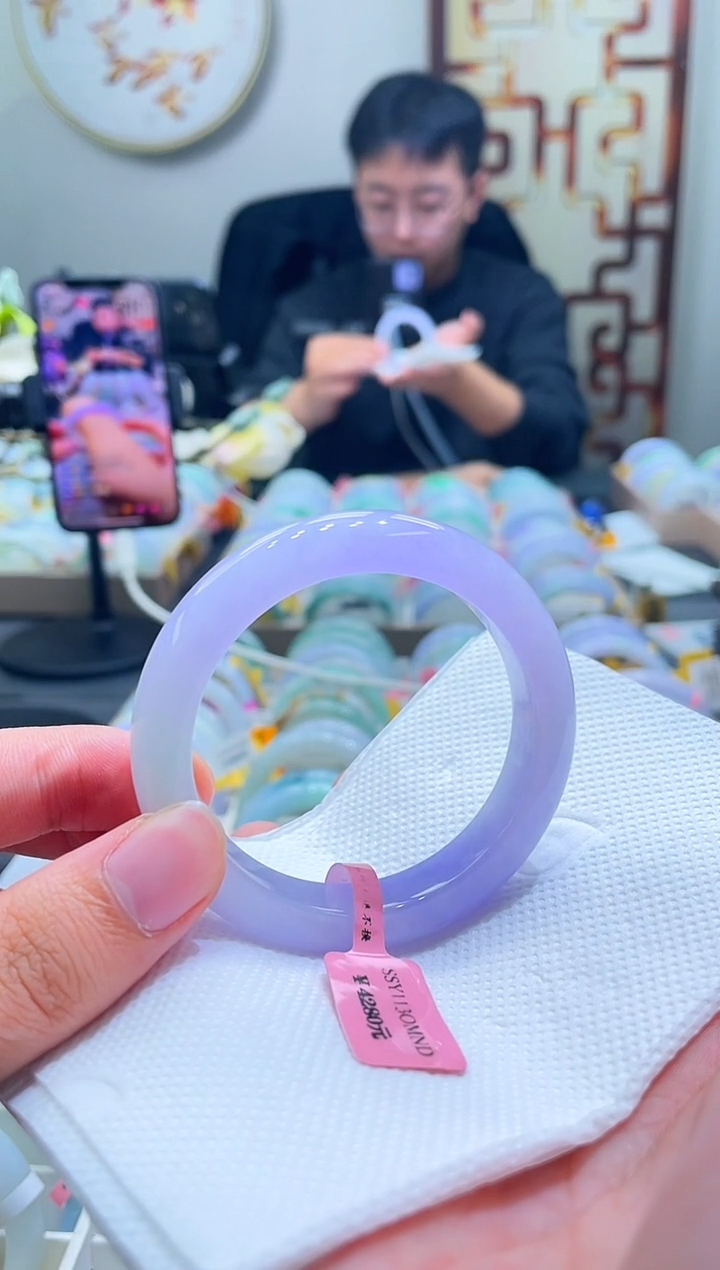 未镶嵌手镯翡翠殷901-52