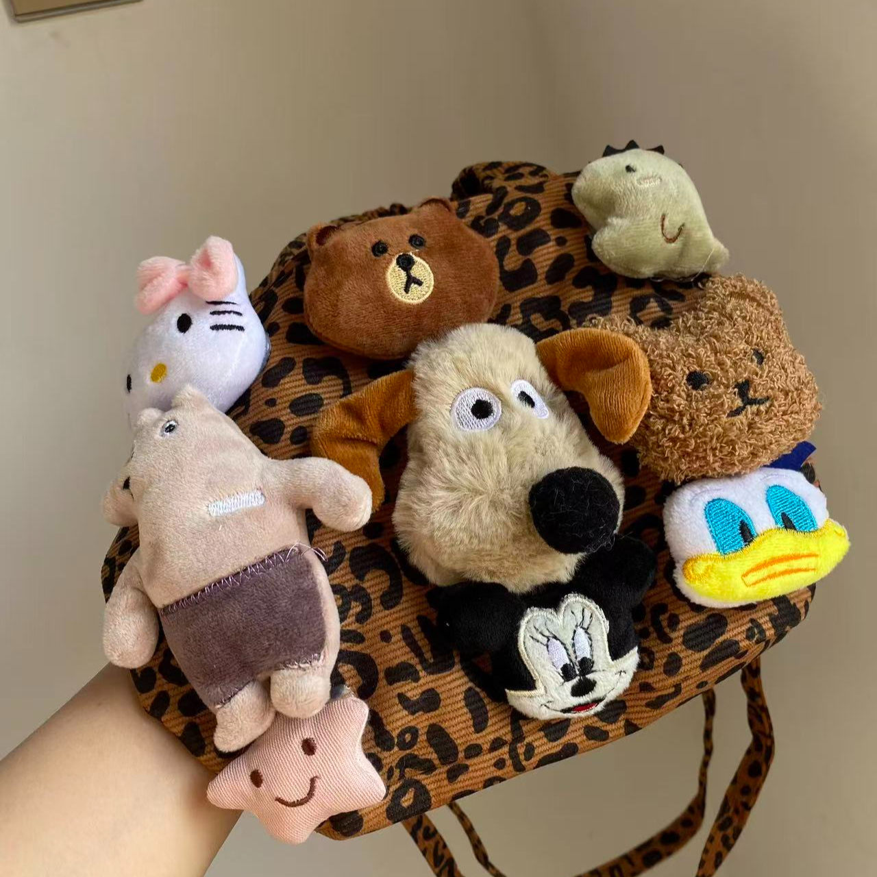 『雨美 Show』66000时尚豹纹小包包