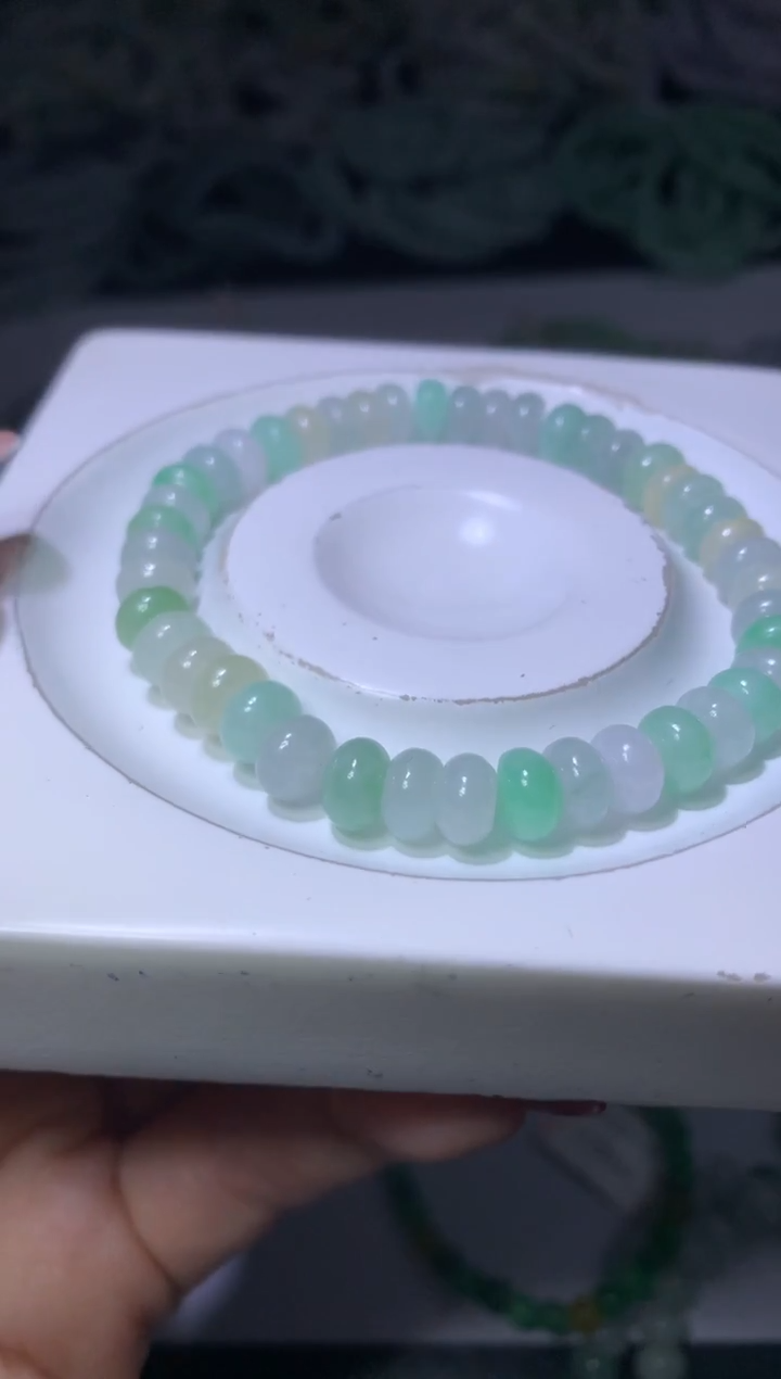 未镶嵌定制翡翠C****?MXX057717