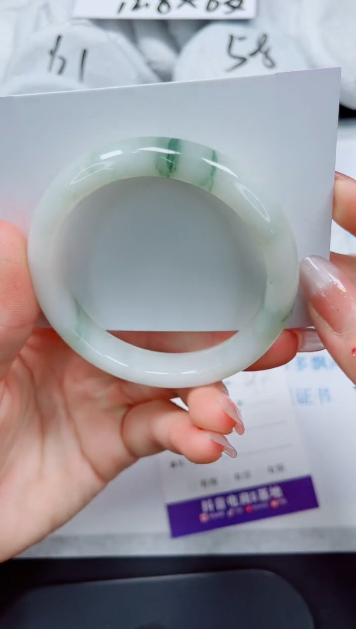 石英质玉手镯未镶嵌108/57.6