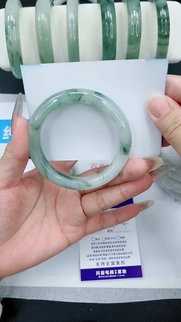 【闪购商品】石英质玉手镯未镶嵌47号/56-57圈