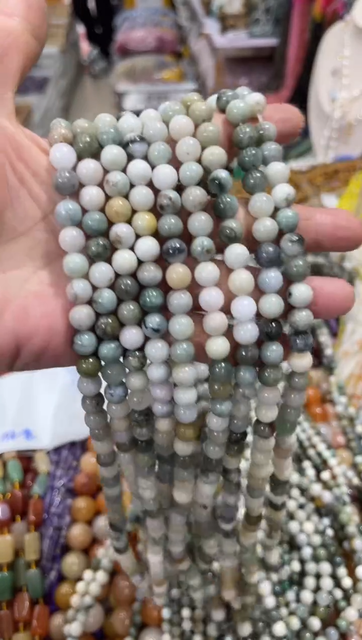 未镶嵌玛瑙/玉髓珠宝半成品卡8一条