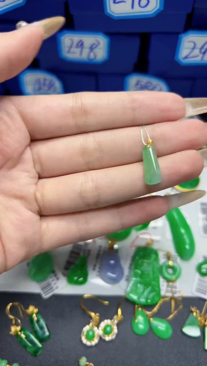 【闪购商品】翡翠颈饰18K金镶嵌Y缅料A货/支持复检/一件