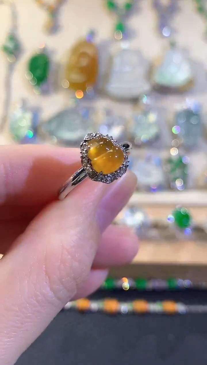 18K金镶嵌戒指翡翠冬日珠宝Q81