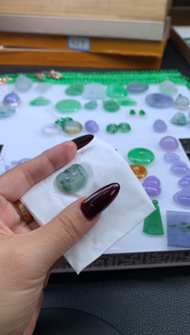 【闪购商品】定制翡翠未镶嵌翡翠